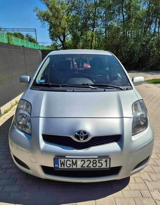 Toyota Yaris cena 22600 przebieg: 257220, rok produkcji 2011 z Poręba małe 37